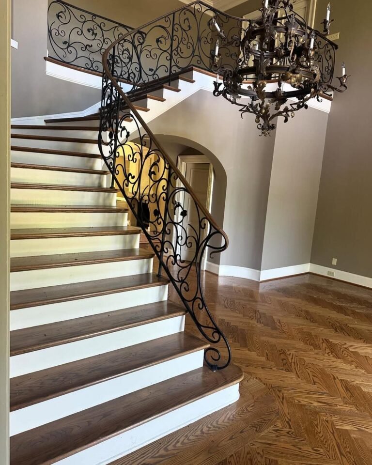 $8.7 Million dollar Mega Mansion left Abandoned