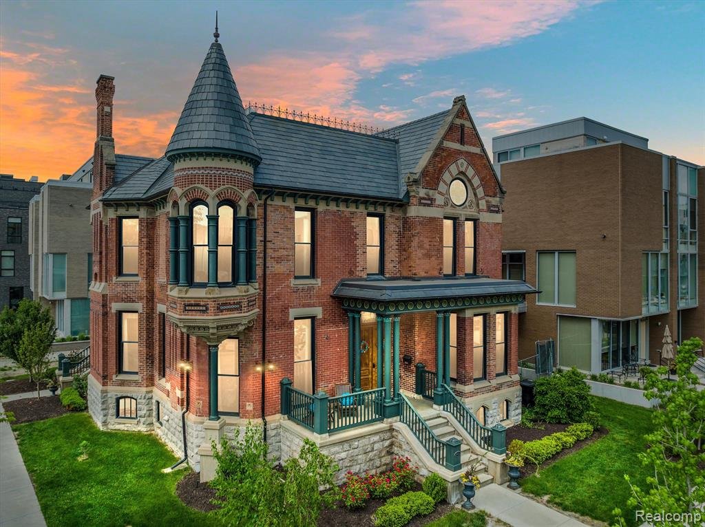 Historic Elegance Reborn: The 1876 Ransom Gillis House, masterfully restored by Nicole Curtis