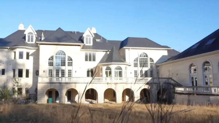Inside a $10.5M Abandoned Mansion and Everything’s Still Brand New